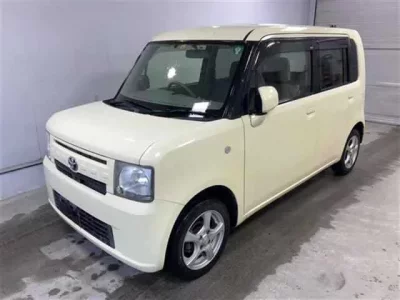 Toyota PIXIS SPACE