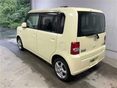 Toyota PIXIS SPACE