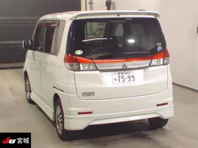 Mitsubishi DELICA D2