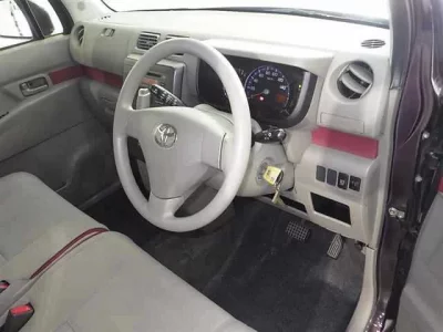 Toyota PIXIS SPACE