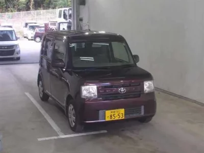 Toyota PIXIS SPACE