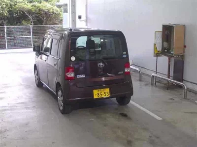 Toyota PIXIS SPACE