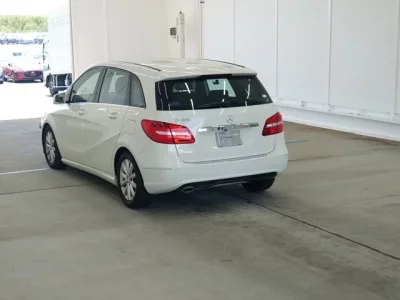 Mercedes-Benz B CLASS