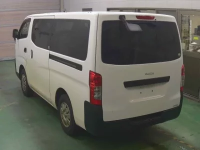 Isuzu COMO
