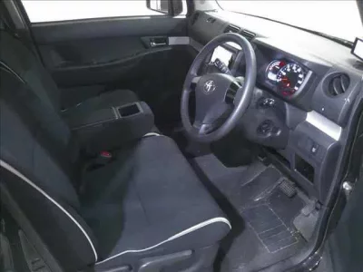 Toyota PIXIS SPACE