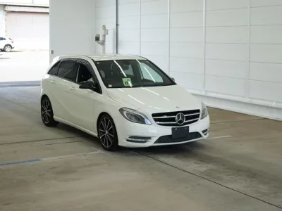 Mercedes-Benz B CLASS
