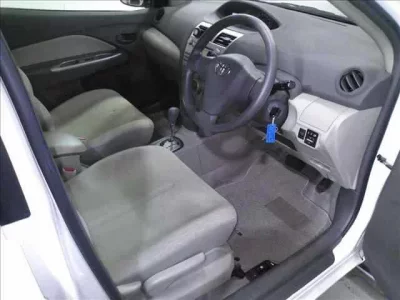 Toyota BELTA