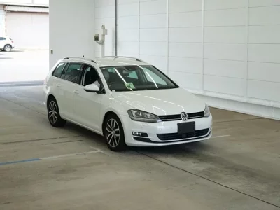 Volkswagen GOLF VARIANT