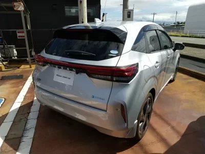 Nissan AURA
