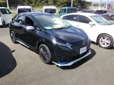 Nissan AURA