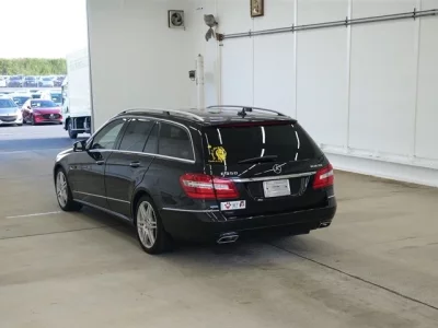 Mercedes-Benz E CLASS WAGON