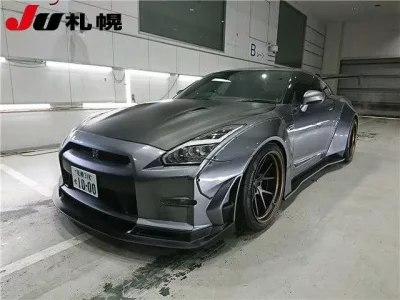Nissan GT-R