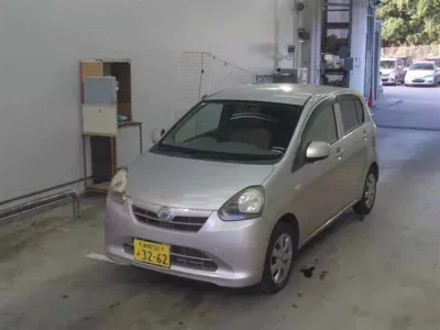 Daihatsu MIRA E S