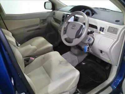 Toyota RAUM