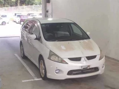Mitsubishi GRANDIS