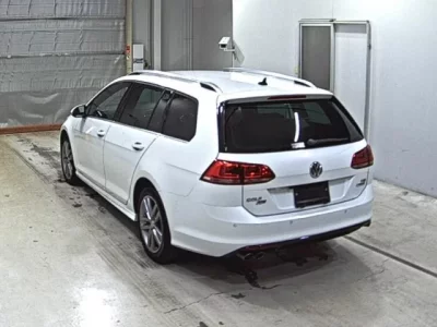 Volkswagen GOLF VARIANT