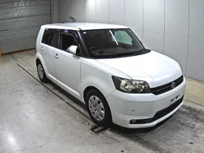 Toyota COROLLA RUMION