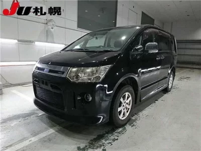 Mitsubishi DELICA D5