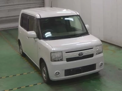 Toyota PIXIS SPACE