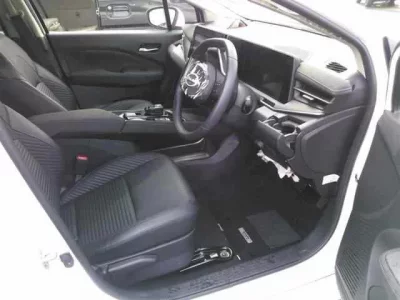 Nissan AURA