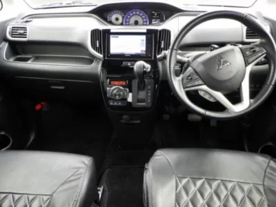 Mitsubishi DELICA D2