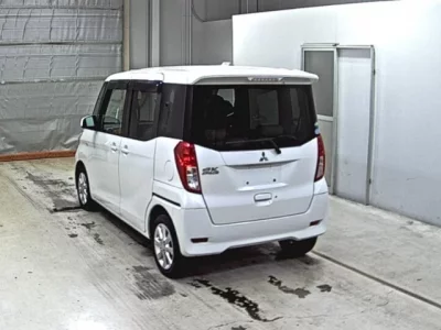 Mitsubishi EK SPACE