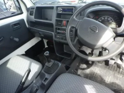 Nissan CLIPPER TRUCK