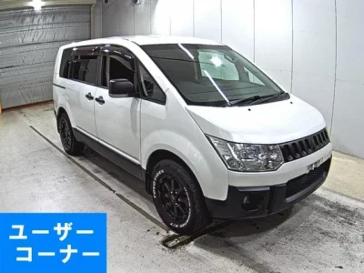 Mitsubishi DELICA D5