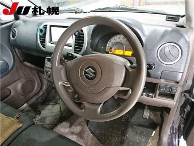 Suzuki MRWAGON