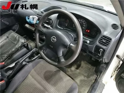 Nissan AD