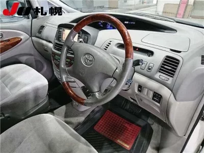 Toyota ESTIMA HYBRID