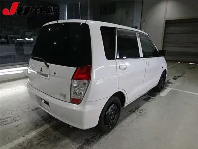 Mitsubishi DINGO