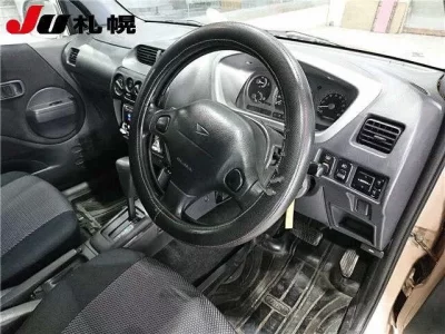 Daihatsu TERIOS KID