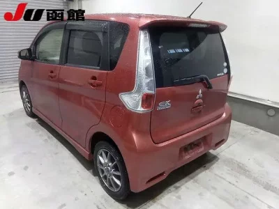 Mitsubishi EK CUSTOM