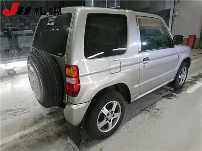 Mitsubishi PAJERO MINI
