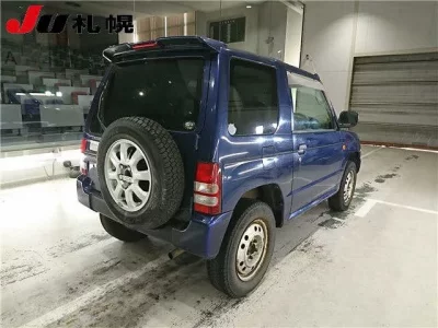 Mitsubishi PAJERO MINI