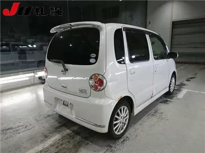 Daihatsu MOVE LATTE