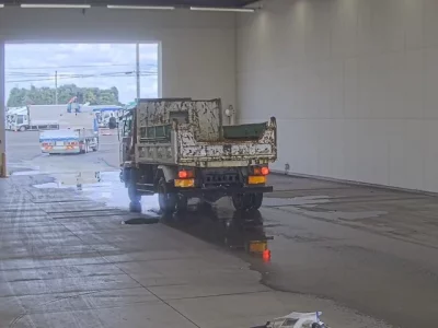 Nissan TRUCK
