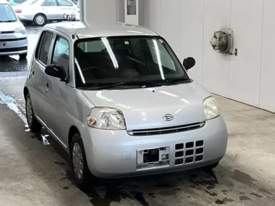Daihatsu Esse