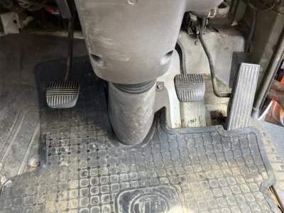 Nissan TRUCK
