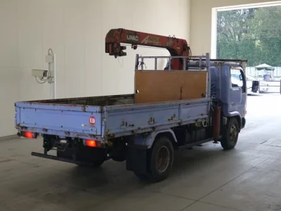 Nissan TRUCK