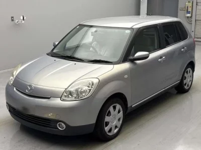 Mazda VERISA