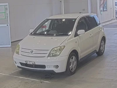 Toyota IST