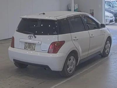 Toyota IST