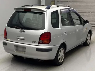 Toyota COROLLA SPACIO