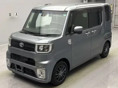 Toyota PIXIS MEGA