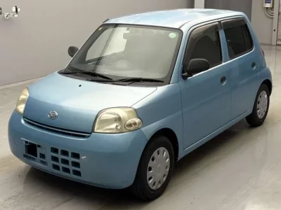 Daihatsu Esse