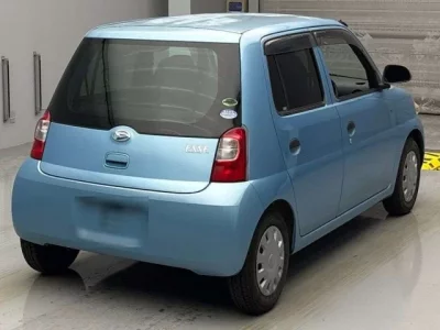 Daihatsu Esse