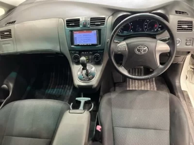 Toyota MARK X ZIO