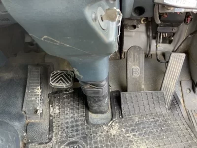 Nissan TRUCK